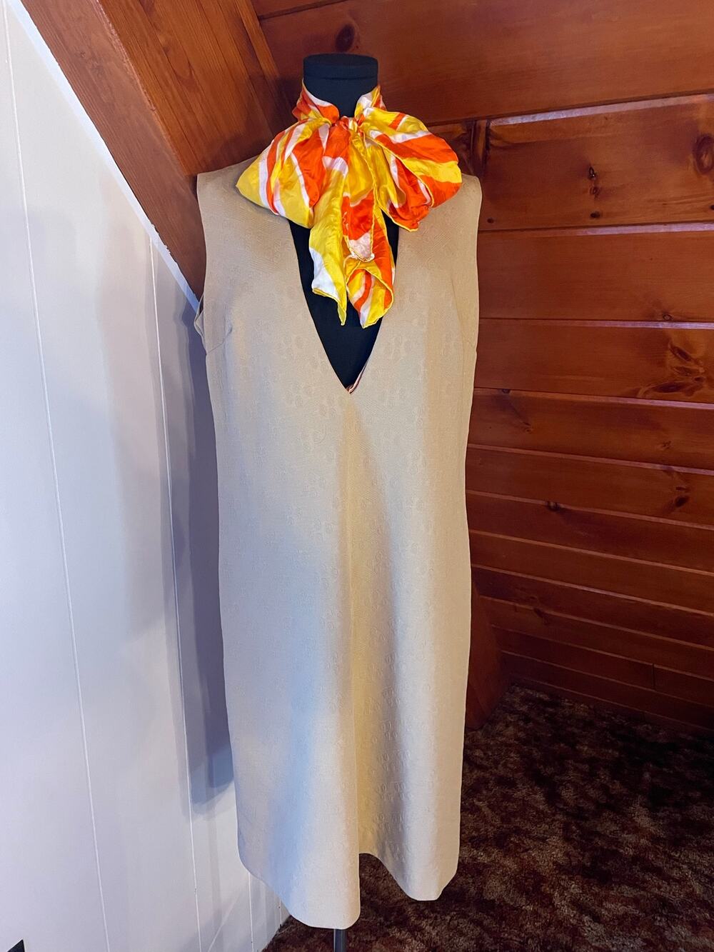 VTG 70s Tan Textured Polyester Deep V-Neckline Sleeveless A-Line Mini Dress sz L